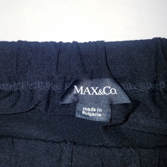 🌸Max & Co‎ | Max Mara | Assymetrical Black Knit Skirt Medium - Picture 6 of 7